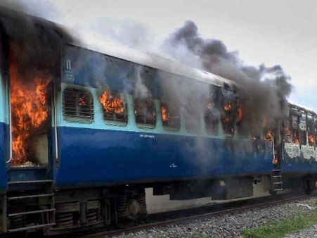 छात्र की मौत पर सुलगा बिहार, आगजनी और बवाल से तनाव