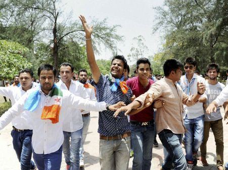 UGC का फरमान, तीन साल के डिग्री कोर्स में शुरू हुआ दाखिला