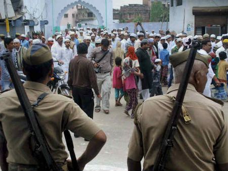 रमजान के दौरान यूपी में सांप्रदायिक दंगे करवा सकता है आईएसआई