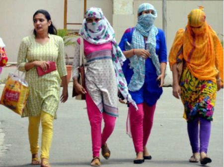महिलाओं के साथ कितना 'गुणा-भाग' करेगा नई सरकार का बजट