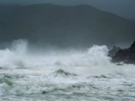 175 किमी की रफ्तार से 'नियोगुरी' बढ़ रहा फुकुशिमा न्यूक्लियर प्लांट की ओर