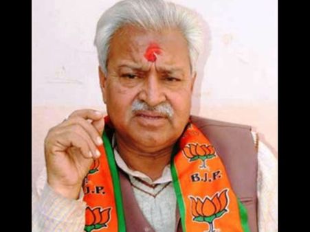 भाजपा के लक्ष्मी बने नागिन, एसएसपी मुरादाबाद को दिखाया फन