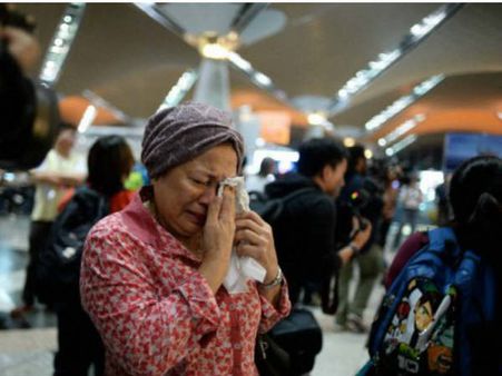 एमएच-17 में थे 173 डच यात्री, सदमे और आंसूओं में डूबा नीदरलैंड्स