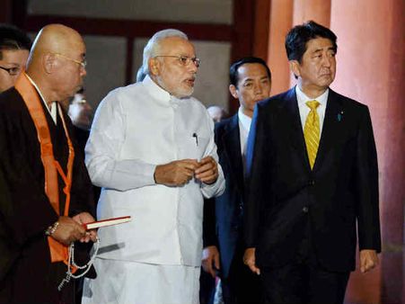 रक्षा क्षेत्र और मैरीटाइम सिक्‍योरिटी पर जापान और भारत एक साथ