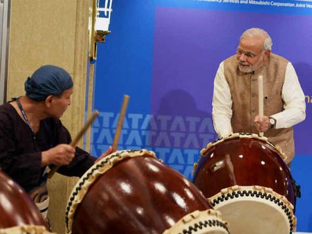 PICS: जापान में कुछ खास अंदाज में दिखे प्रधानमंत्री नरेन्द्र मोदी