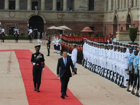 कैसे टोनी एबॉट की वजह से देश के घरों में पहुंचेगी बिजली