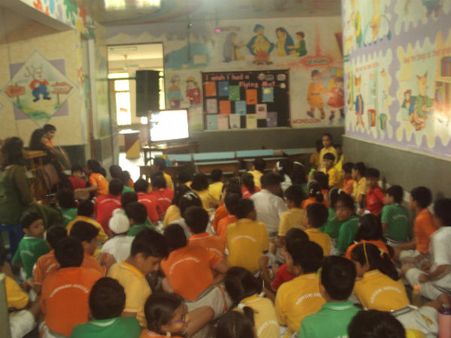 बारिश बनी बाधा फिर भी मोदी सर की क्लास में 100 % अटेंडेंस