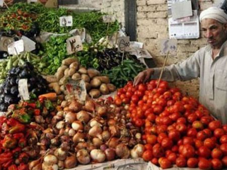 खुदरा महंगाई में लगातार तीसरे महीने गिरावट, औद्योगिक उत्पादन हुआ कम