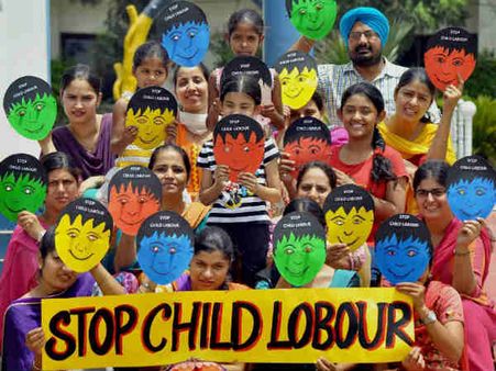 बाल मजदूरों का दर्द समझिये नरेंद्र मोदी जी
