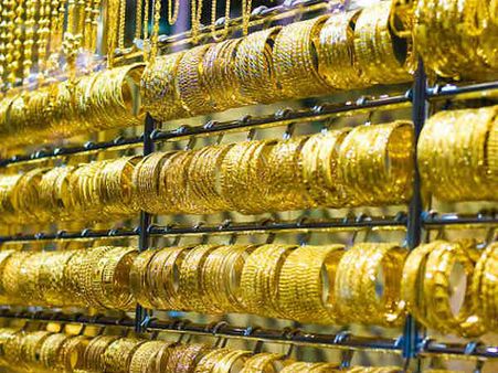 Gold खरीदने का गोल्डन अवसर, इतने सालों बाद सस्ता सोना