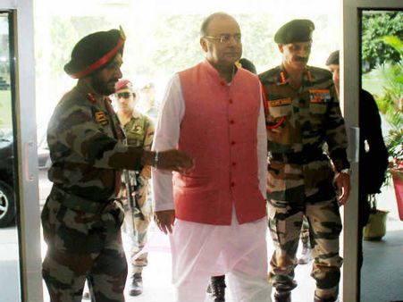 सेनाध्‍यक्ष ने कहा पाक को मिल रहा है करारा जवाब