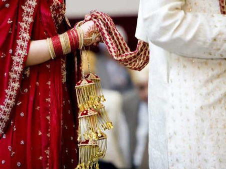 शादी से जुड़ी इन 14 बातों को जानकर हंस पड़ेंगे आप