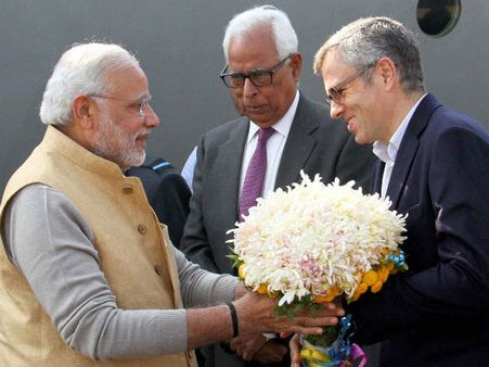 बाढ़ पीड़तों को पीएम ने दिया दिवाली का तोहफा, उमर ने जताया आभार