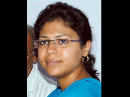 बस आने वाले हैं अशोक खेमका, दुर्गा शक्ति के अच्छे दिन