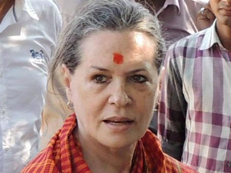 मीडिया को गरियाने वाले दामाद वाड्रा से मिलने पहुंची सास सोनिया गांधी