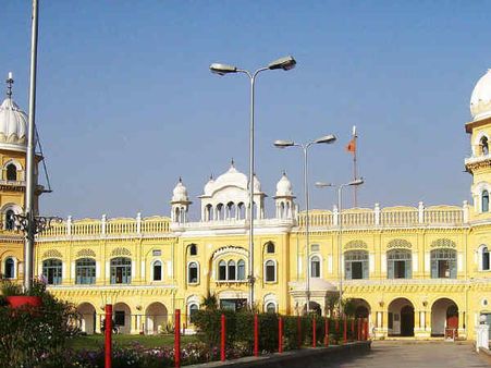 धमाका वाघा बॉडर पर और सन्नाटा छाया सिखों के तीर्थ ननकाना साहिब में