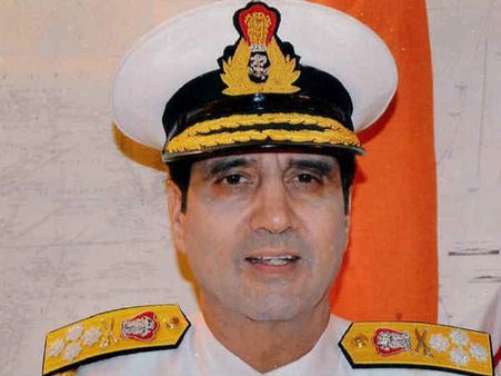 खत्‍म हो गई है विजाग हादसे में डूबे नौसैनिकों के बचने की आशंका