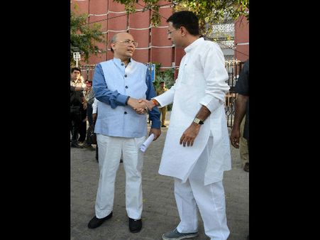 नटराजन ने अपनी छवि बचाने के लिए मीडिया के सामने मसाला परोसा है- अभिषेक मनु सिंघवी