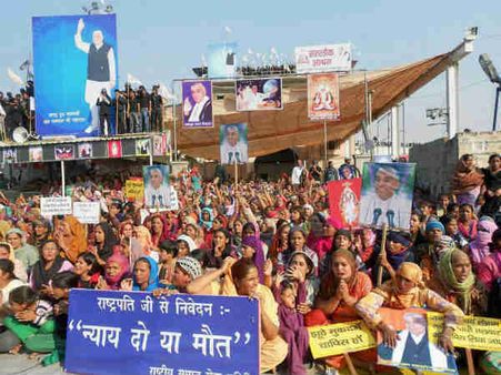 हिंसक हुए संत रामपाल के समर्थकों में ज्यादातर ने उन्हें देखा तक नहीं