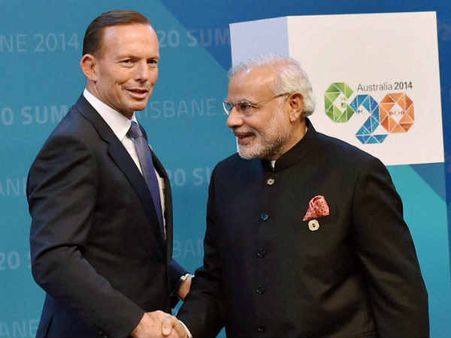 Live: वॉग, गावस्‍कर, वर्ल्ड कप ट्रॉफी और मेादी