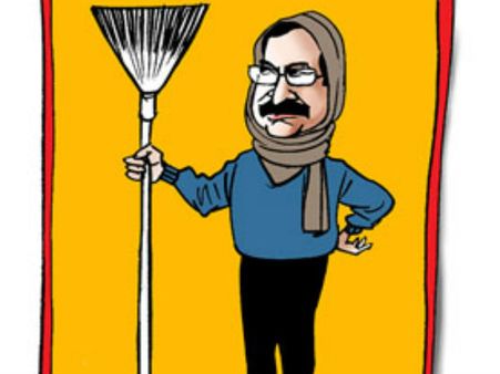 दिल्ली की बसों में पाॅकेटमारी करता था केजरीवाल का भेष धारी, बस के यात्रियों ने पकड़ा