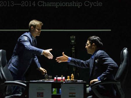 शतरंज के खिलाड़ीः विश्वनाथन पर भारी कार्लसन