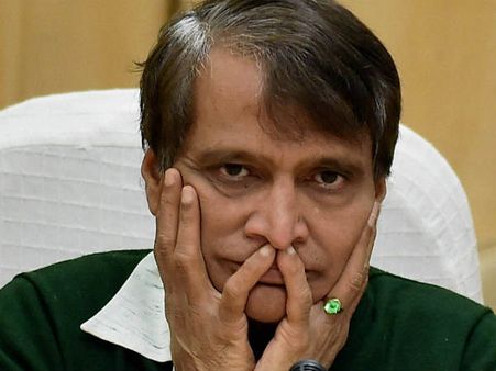 कोई घर दिलवा दे रेल मंत्री सुरेश प्रभु को