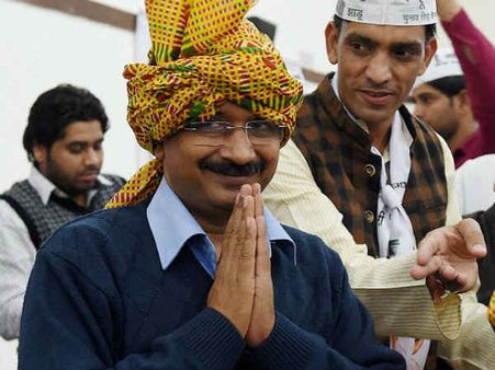 आम आदमी पार्टी के फर्जी चंदे के खिलाफ चुनाव आयोग पहुंचा आवाम