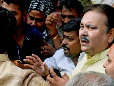 सारदा घोटाले में पश्चिम बंगाल के परिवहन मंत्री गिरफ्तार