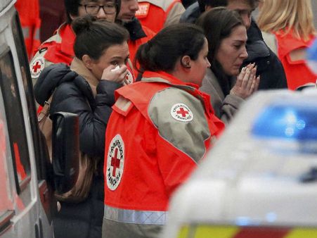 पेरिस की 'शार्ली एब्दो' पत्रिका पर क्‍यों होते हैं आतंकी हमले, जानिए 10 वजहें