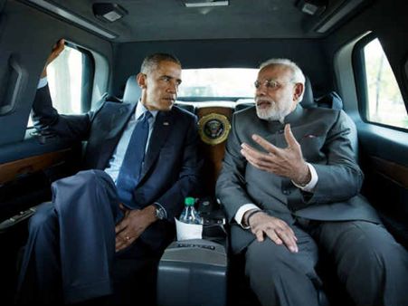 प्रणब मुखर्जी और मोदी के लिए अपनी 'बीस्‍ट' को छोड़ने को तैयार ओबामा!