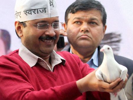कुछ गलत नहीं है अरविंद केजरीवाल का नाम वोटर लिस्‍ट में वैध: आयोग