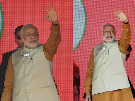 दिल्‍ली चुनाव: आखिरी रैली में जमकर गरजे मोदी कहा, 5 साल में 16 साल का गड्ढा भरना है