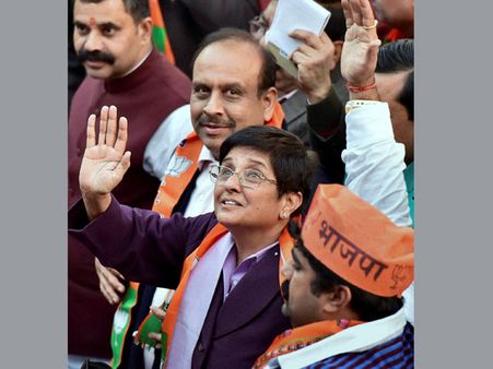 दिल्ली चुनाव: कुछ नेता हुए बूढ़े, कुछ हो गए जवान, जानिए कैसे? 