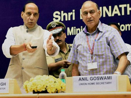 गृह सचिव अनिल गोस्वामी की छुट्टी, एलसी गोयल संभालेंगे पदभार