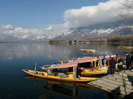 News in Pics: कश्मीर वाकई में जन्नत है..