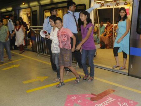 तस्वीरों में: जिंदगी की 20 सीख सिखाती है दिल्ली मेट्रो