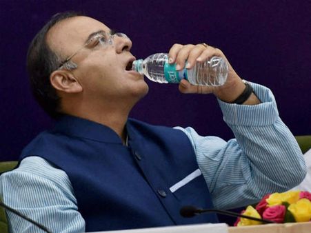 बजट 2015: आयकर में मिलेगी छूट, आयेंगे अच्छे दिन