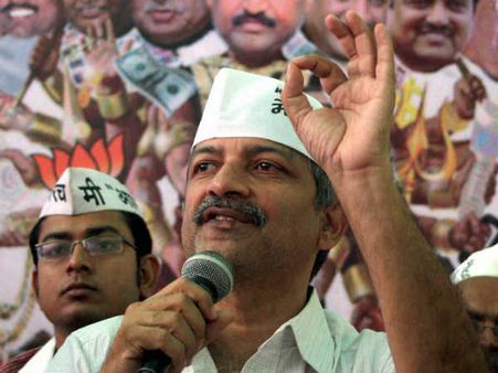 'आप' के मयंक ने दागा एक और ब्‍लॉग बम, खेतान को किया टारगेट