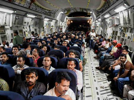 एयऱफोर्स लाती यमन से सकुशल भारतीयों को