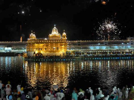 Pics: देश भर में धूम-धाम से मनायी गई बैसाखी