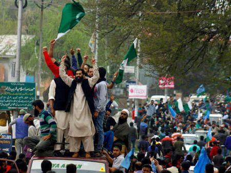 जानिये कैसे भाजपा-पीडीपी वादी में अलगाववादियों को कुचल सकती हैं