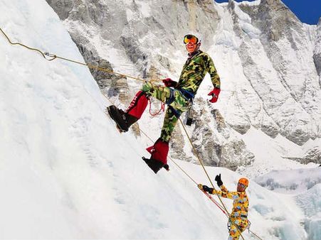 नेपाल के भूकंप में गूगल को बड़ी त्रासदी, सीईओर डैन फ्रेडिनबर्ग की मौत