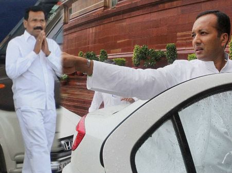 कोयला घोटाला: नवीन जिंदल, मधु कोड़ा सहित अन्य को बेल, विदेश जाने पर रोक