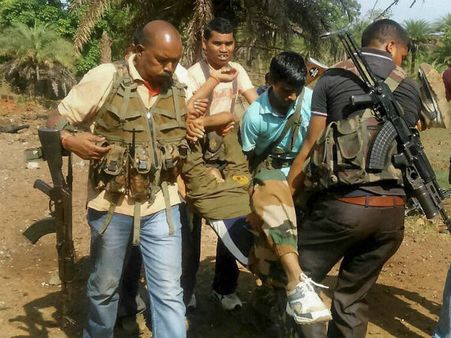 झारखंड में मुठभेड़, 12 नक्सली ढ़ेर, तलाशी अभियान जारी