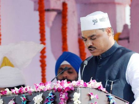 दिल्ली में कौन बनेगा तोमर की जगह मंत्री? जुगाड़ में ‘आप’के एमएलए