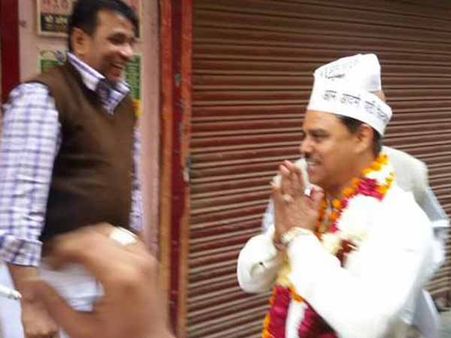 तोमर की डिग्री जांचने बिहार पहुंची दिल्ली पुलिस