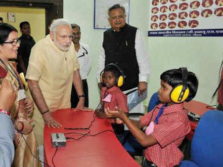 मीन राशि वाले बच्चों की पर्सनालिटी- रचनात्मक, बुद्धिमान, भावुक