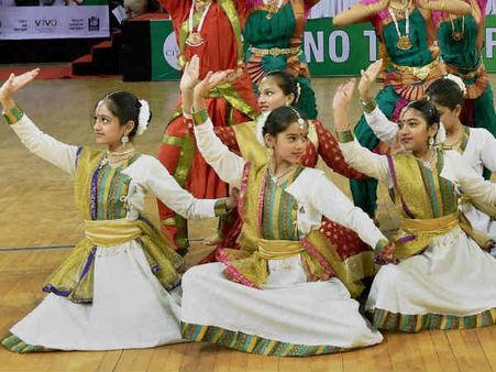 तुला राशि वाले बच्चों की पर्सनालिटी- समझदार, आकर्षक