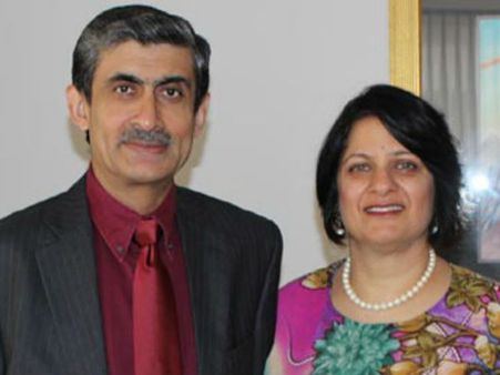 न्यूजीलैंड में इंडियन हाई कमिश्नर रवि थापर और उनकी पत्नी पर नौकर को प्रताडि़त करने का आरोप